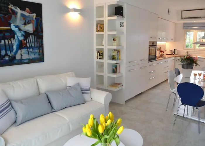 Maison D'Azur